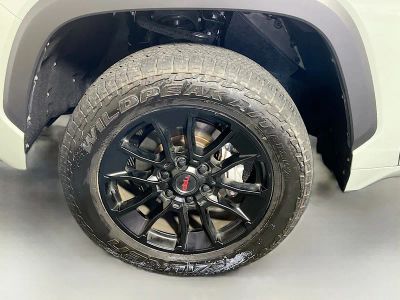 2025 Toyota Tundra — photo 11 view