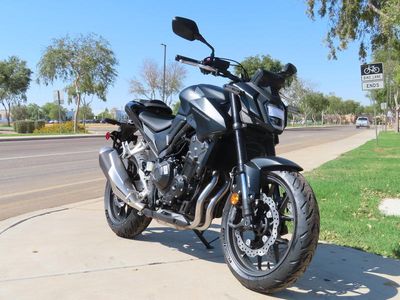 2025 Honda CB500F - Photo 2