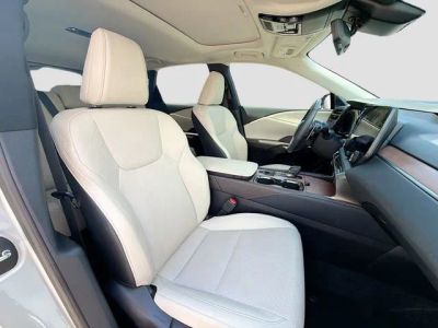 2024 Lexus RX — photo 16 view