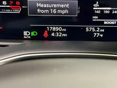 2024 Audi RS Q8 — photo 40 view