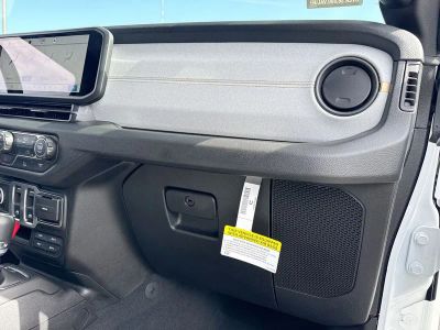 2026 Jeep Wrangler — photo 26 view