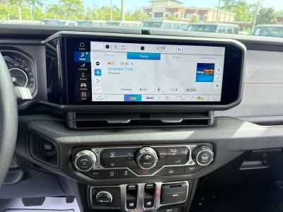 2026 Jeep Wrangler — photo 21 view