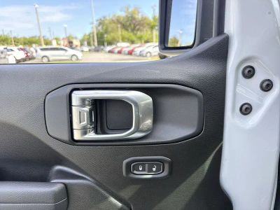 2026 Jeep Wrangler — photo 12 view