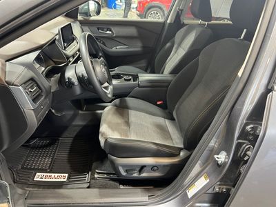 2023 Nissan Rogue — photo 9 view