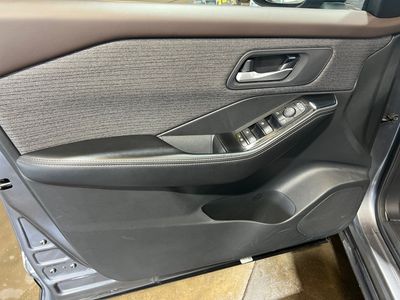 2023 Nissan Rogue — photo 20 view