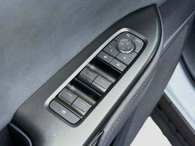 2026 Lexus RZ — photo 22 view