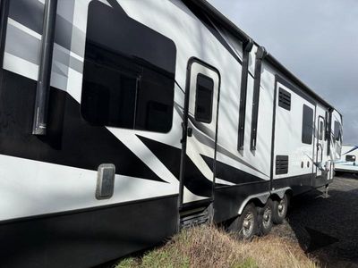 2021 Dutchmen RV Voltage - Photo 8