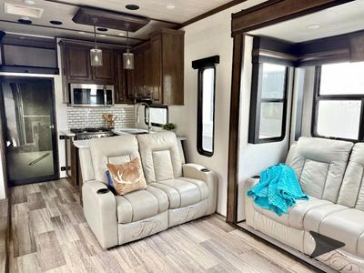 2021 Dutchmen RV Voltage - Photo 9