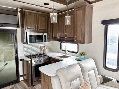 2021 Dutchmen RV Voltage - Photo 27