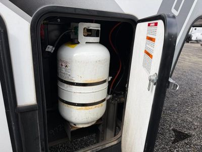 2021 Dutchmen RV Voltage - Photo 6