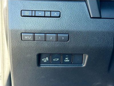 2024 Lexus GX — photo 36 view
