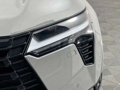 2024 Lexus GX — photo 9 view