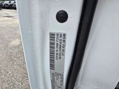 2026 Jeep Cherokee — photo 13 view