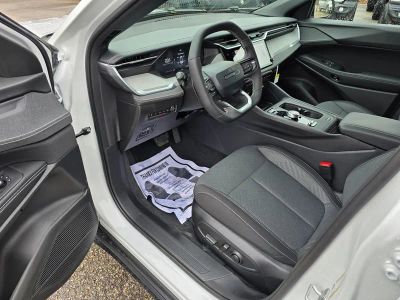 2026 Jeep Cherokee — photo 14 view