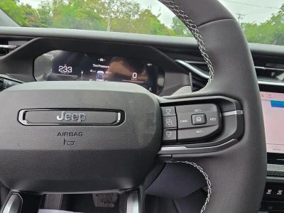 2026 Jeep Cherokee — photo 18 view