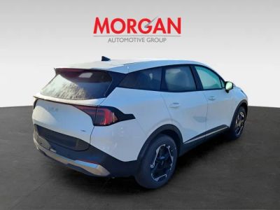 2026 Kia Sportage Hybrid — side profile view