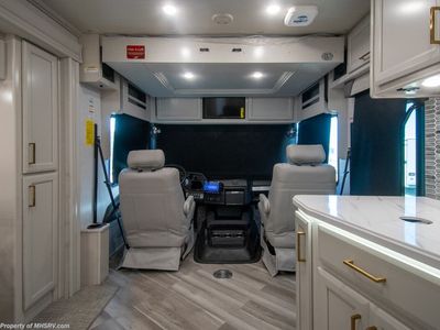 2026 Fleetwood Bounder - Photo 4