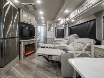 2026 Fleetwood Bounder - Photo 13