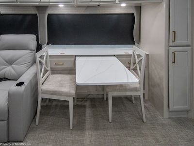 2026 Fleetwood Bounder - Photo 10