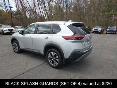 2023 Nissan Rogue SV - Photo 5