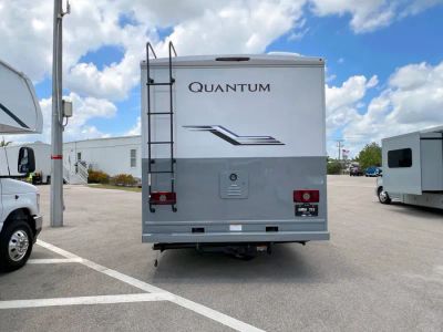 2027 Thor Motor Coach QUANTUM — photo 27 view