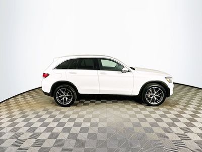 2022 Mercedes-Benz GLC - Photo 7