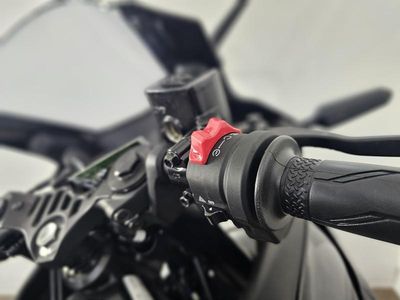 2026 Yamaha YZF-R3 - Photo 23