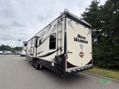 2017 Heartland Road Warrior — rear three-quarter view