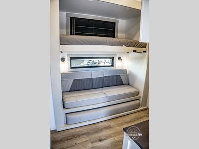 2026 Brinkley Model Z - Photo 52