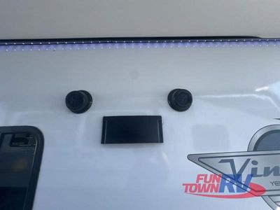 2025 Gulf Stream RV Yellowstone Vintage - Photo 13