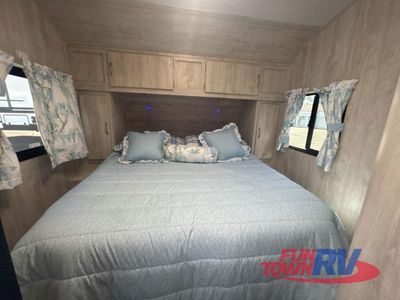 2025 Gulf Stream RV Yellowstone Vintage - Photo 29