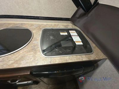 2016 Forest River RV Flagstaff Hard Side High Wall Series — photo 24 view