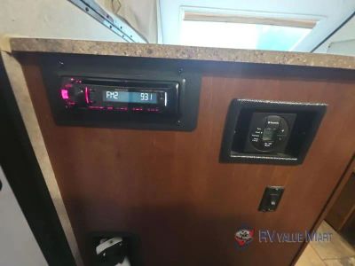 2016 Forest River RV Flagstaff Hard Side High Wall Series — photo 20 view