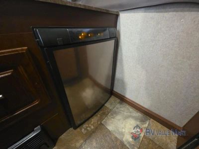 2016 Forest River RV Flagstaff Hard Side High Wall Series — photo 23 view