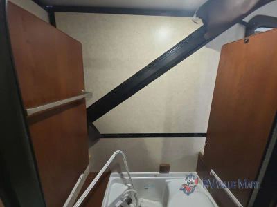 2016 Forest River RV Flagstaff Hard Side High Wall Series — photo 29 view