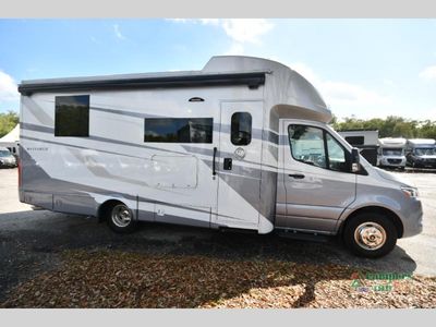 2026 Tiffin Motorhomes Wayfarer - Photo 2