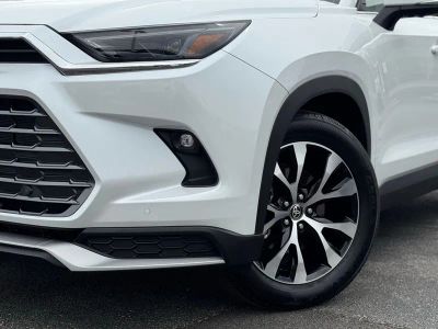 2025 Toyota Grand Highlander Hybrid MAX Limited - Photo 5