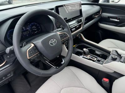 2025 Toyota Grand Highlander Hybrid MAX Limited - Photo 17