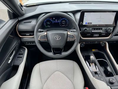 2025 Toyota Grand Highlander Hybrid MAX Limited - Photo 24