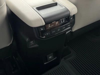 2025 Toyota Grand Highlander Hybrid MAX Limited - Photo 23