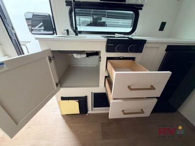 2027 Grand Design Transcend One - Photo 25