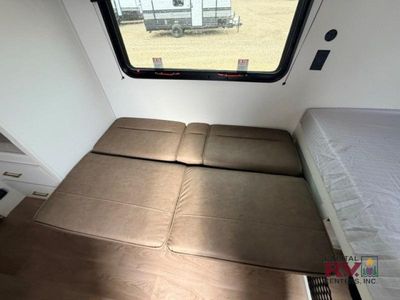2027 Grand Design Transcend One - Photo 19