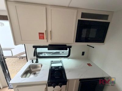 2027 Grand Design Transcend One - Photo 22