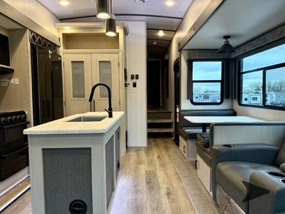 2023 Forest River RV Wildwood Heritage Glen - Photo 9