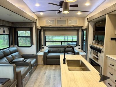 2023 Forest River RV Wildwood Heritage Glen - Photo 8