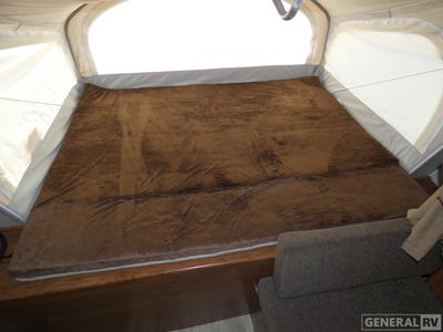 2017 Coachmen Freedom Express - Photo 9