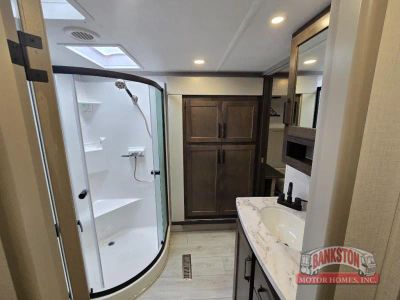 2026 Montana High Country 295RL - Photo 24