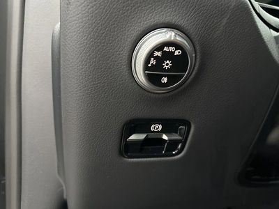 2026 Mercedes-Benz GLC — photo 48 view