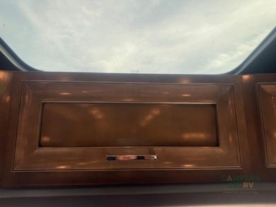 2025 Newmar Super Star — photo 40 view