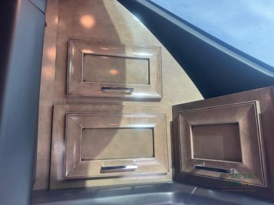 2025 Newmar Super Star — photo 33 view